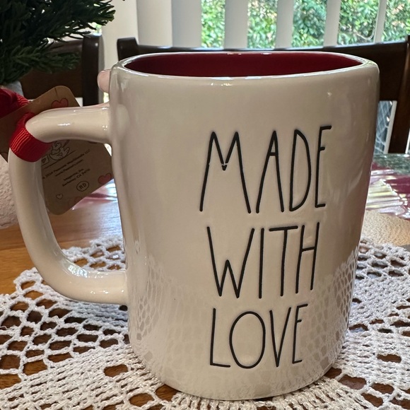 PEANUTS ceramic “LOVE” coffee mug - Picture 5 of 7